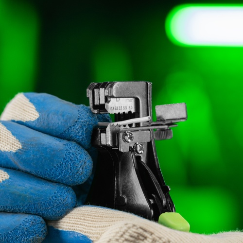 Щипцы для зачистки электропроводов сечением: 0.8, 2.0, 3.5, 5.5, 8.0 мм2 Сибртех фото 10