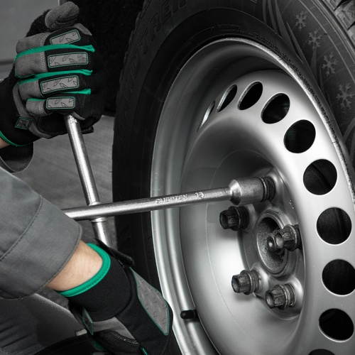 Ключ-крест баллонный, 17 х 19 х 21 мм, под квадрат 1/2, толщина 14 мм Сибртех фото 8 Ключ-крест баллонный, 17 х 19 х 21 мм, под квадрат 1/2, толщина 14 мм Сибртех фото 8