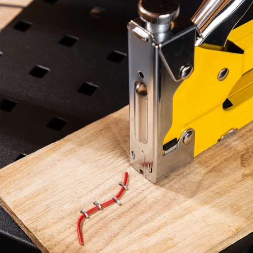 Cтроительный мебельный регулируемый металлический степлер DELI DL1313 3-в-1, скобы D/U/T-типов, 4-14 мм, 600 скоб в комплекте 98416 фото 10 Cтроительный мебельный регулируемый металлический степлер DELI DL1313 3-в-1, скобы D/U/T-типов, 4-14 мм, 600 скоб в комплекте 98416 фото 10