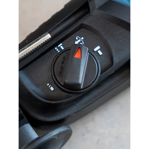 Сетевой перфоратор Senix SDS-plus , 900 Вт, 3.3 Дж, быстрозажимной патрон, кейс PDRE9.0-M1-EU фото 9 Сетевой перфоратор Senix SDS-plus , 900 Вт, 3.3 Дж, быстрозажимной патрон, кейс PDRE9.0-M1-EU фото 9