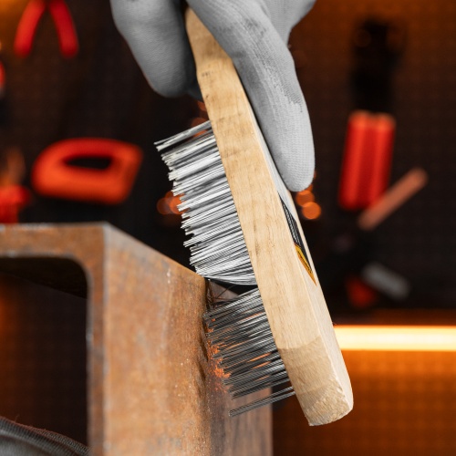 Щетка пятирядная металлическая с деревянной ручкой Sparta фото 9 Щетка пятирядная металлическая с деревянной ручкой Sparta фото 9