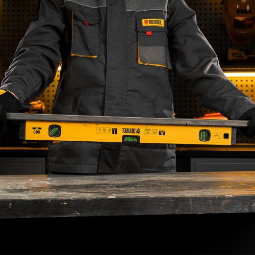 Уровень алюминиевый, магнит, фрезерованный, 3 глазка (1 зеркал.) 0,5 мм/м, 600 мм Denzel фото 17