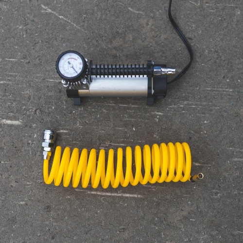 Автомобильный компрессор Starwind CC-280 35 л/мин, шланг 3 м 479017 фото 11 Автомобильный компрессор Starwind CC-280 35 л/мин, шланг 3 м 479017 фото 11