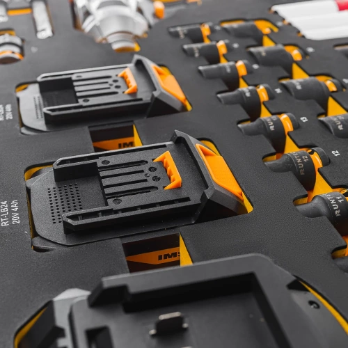 Набор с аккумуляторным гайковертом RUNTEC ударными головками и аксессуарами 1/2, 8-32 мм, CrMo в ложементе EVA, 39 пр. RT-IWIS1E39F фото 11