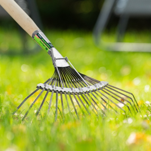 Грабли веерные стальные, 385 х 1450 мм, 20 плоских зубьев, деревянный черенок, Сибртех фото 8 Грабли веерные стальные, 385 х 1450 мм, 20 плоских зубьев, деревянный черенок, Сибртех фото 8