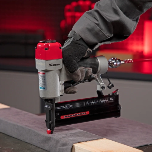 Пневматический нейлер-степлер MATRIX 2 в 1 57426 фото 9 Пневматический нейлер-степлер MATRIX 2 в 1 57426 фото 9