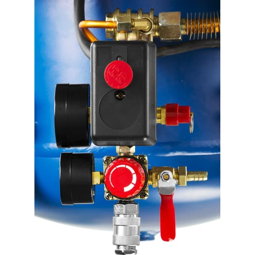 Воздушный поршневой масляный компрессор Зубр ПРОФЕССИОНАЛ 440 л/мин, 50 л, 2200 Вт, ЗКПМ-440-50-Р-2.2 фото 4 Воздушный поршневой масляный компрессор Зубр ПРОФЕССИОНАЛ 440 л/мин, 50 л, 2200 Вт, ЗКПМ-440-50-Р-2.2 фото 4