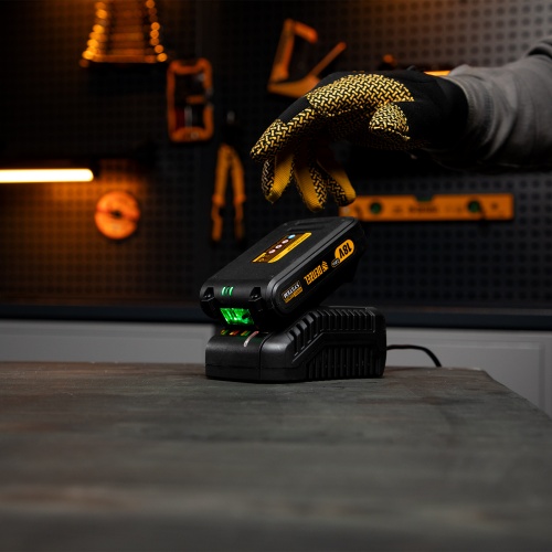 Устройство зарядное для аккумуляторов IBC-18-2.3, Li-Ion, 18 В, 2.3 А Denzel фото 11