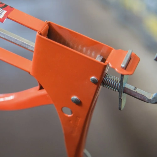 Пистолет для герметиков BEOROL усиленный 245790 фото 3 Пистолет для герметиков BEOROL усиленный 245790 фото 3