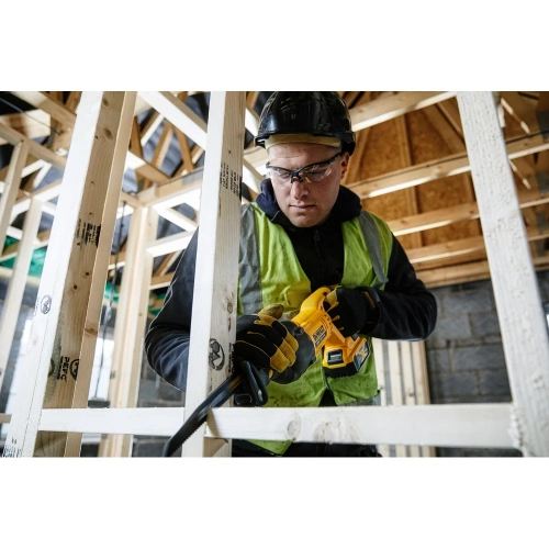 Аккумуляторная сабельная пила Dewalt DCS380N, 18 В, 2950 ход/мин, 28.6 мм, без АКБ и ЗУ DCS380N-XJ фото 8 Аккумуляторная сабельная пила Dewalt DCS380N, 18 В, 2950 ход/мин, 28.6 мм, без АКБ и ЗУ DCS380N-XJ фото 8