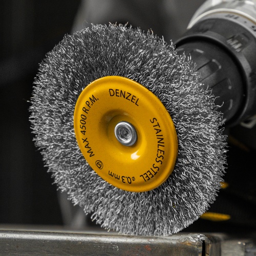 Щетка для дрели 100 мм, Плоская, со шпилькой, нержавеющая витая проволока Denzel фото 10 Щетка для дрели 100 мм, Плоская, со шпилькой, нержавеющая витая проволока Denzel фото 10