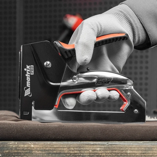 Мебельный стальной степлер MATRIX PRO тип 53 6-14 мм тип 300 14 мм тип 500 14 мм 40918 фото 9 Мебельный стальной степлер MATRIX PRO тип 53 6-14 мм тип 300 14 мм тип 500 14 мм 40918 фото 9