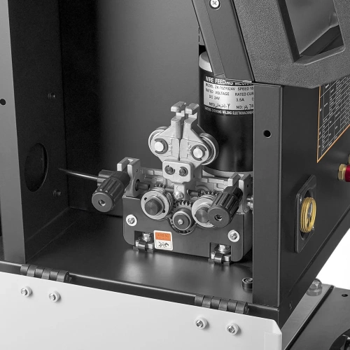 Сварочный полуавтомат Triton ALUMIG 500P Dpulse Synergic DW TAMG500PDPSDWSSAL фото 7 Сварочный полуавтомат Triton ALUMIG 500P Dpulse Synergic DW TAMG500PDPSDWSSAL фото 7