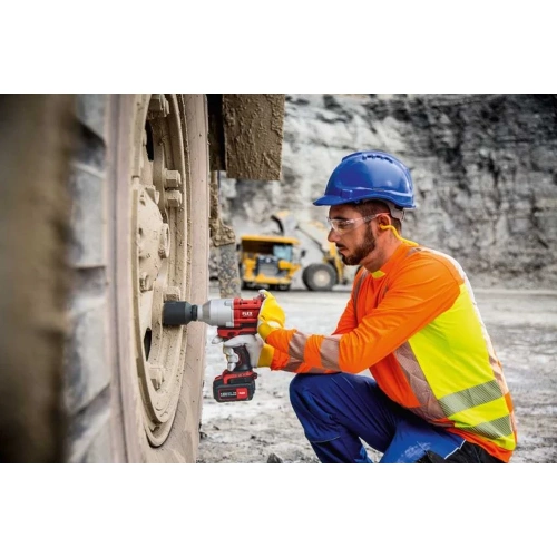 Трехскоростной аккумуляторный ударный гайковерт FLEX IW 3/4 18.0-EC/5.0 Set 492647 фото 9 Трехскоростной аккумуляторный ударный гайковерт FLEX IW 3/4 18.0-EC/5.0 Set 492647 фото 9