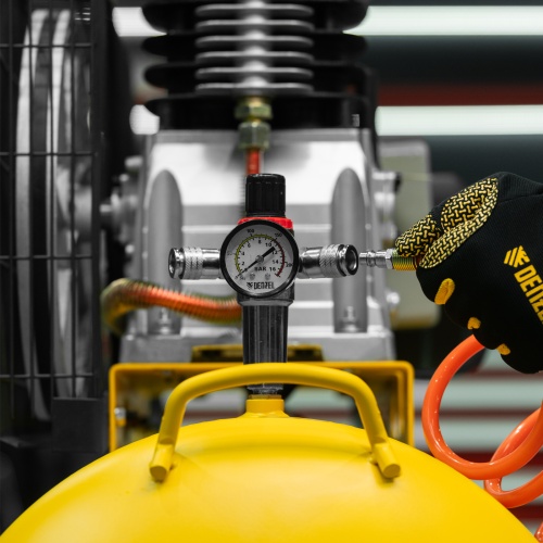 Компрессор воздушный BCI3000-T/200, ременный привод , 3.0 кВт, 200 литров, 530 л/мин Denzel фото 22