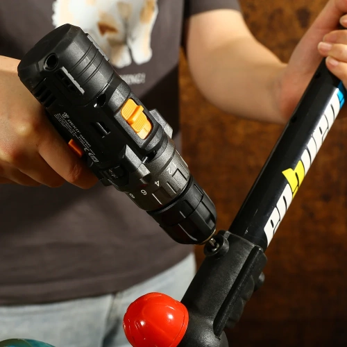 Аккумуляторная дрель-шуруповерт DEKO GCD12DU3 SET2 FU-Li-Ion + оснастка 13 шт, 12 В, 1х1.5 Ач, з/у 063-4146 фото 8 Аккумуляторная дрель-шуруповерт DEKO GCD12DU3 SET2 FU-Li-Ion + оснастка 13 шт, 12 В, 1х1.5 Ач, з/у 063-4146 фото 8