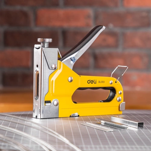 Cтроительный мебельный регулируемый металлический степлер DELI DL1313 3-в-1, скобы D/U/T-типов, 4-14 мм, 600 скоб в комплекте 98416 фото 4 Cтроительный мебельный регулируемый металлический степлер DELI DL1313 3-в-1, скобы D/U/T-типов, 4-14 мм, 600 скоб в комплекте 98416 фото 4