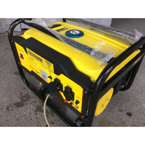 Генератор ТД Техник Т-4500 3.2-3.5кВт медь 4Т 2 розетки, 220В, счетчик моточасов, датчик уровня масла 42 фото 5