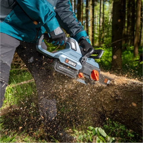 Пила цепная аккумуляторная SENIX X6 60V, 45 см, АКБ 4 Ач, ЗУ 3А CSX6-M1-EU фото 5
