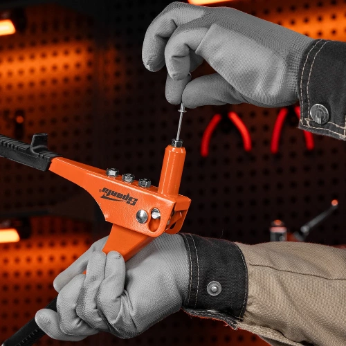 Заклепочник SPARTA 225 мм заклепки 2,4-3,2-4,0-4,8 мм// 40711 фото 9 Заклепочник SPARTA 225 мм заклепки 2,4-3,2-4,0-4,8 мм// 40711 фото 9