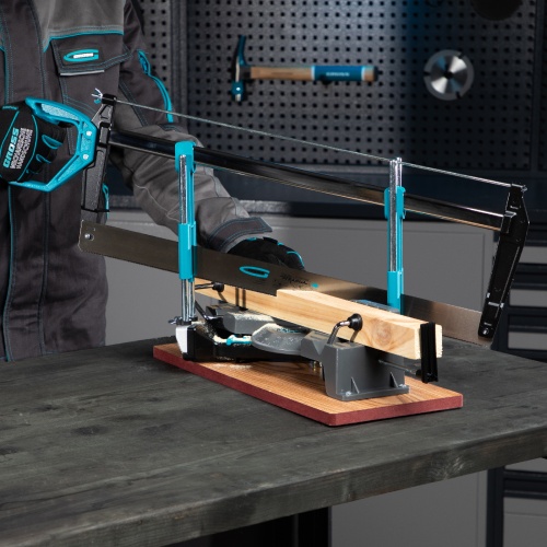 Стусло прецизионное, двухплоскостное, пила 600 мм, две прижимные струбцины, ограничительный упор Gross фото 19