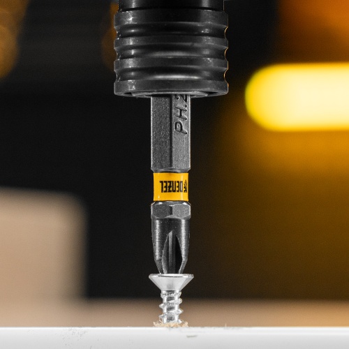 Бита PH2х50, сталь легированная S2, 10 шт., Е 6,3, шестигранный профиль, отрывная упаковка Denzel фото 9 Бита PH2х50, сталь легированная S2, 10 шт., Е 6,3, шестигранный профиль, отрывная упаковка Denzel фото 9