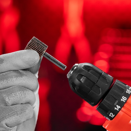 Круг лепестковый для дрели, 20 х 20 х 6 мм, P 80 Matrix фото 8