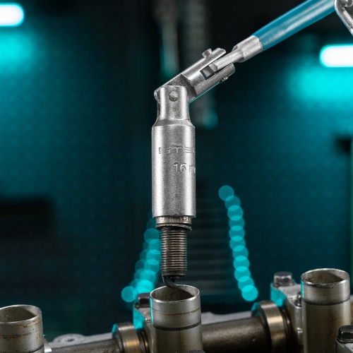 Ключ свечной карданный 16 х 250 мм Stels фото 8