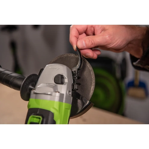 Аккумуляторная угловая шлифовальная машина GreenWorks GD24AG 3200207UA фото 11