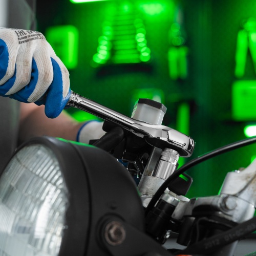 Ключ-трещотка 1/2", 45 зубьев, цельнометаллический, с быстрым сбросом, CrV, хром Сибртех фото 13