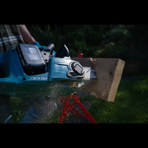 Аккумуляторная цепная пила Makita LXT DUC303Z фото 5 Аккумуляторная цепная пила Makita LXT DUC303Z фото 5