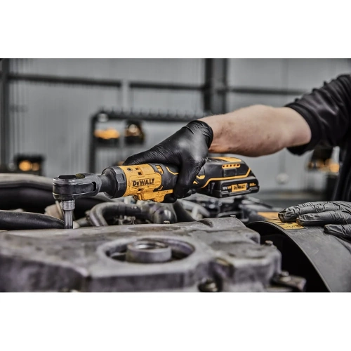Аккумуляторный угловой гайковерт Dewalt DCF512N, с трещоткой, 18 В, 95 Нм, 250 об/мин, без АКБ и ЗУ DCF512N-XJ фото 7 Аккумуляторный угловой гайковерт Dewalt DCF512N, с трещоткой, 18 В, 95 Нм, 250 об/мин, без АКБ и ЗУ DCF512N-XJ фото 7