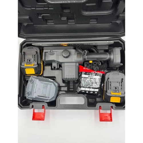 Бесщеточная цепная пила BlackWeld 21V 4.0Ah 150250 фото 4 Бесщеточная цепная пила BlackWeld 21V 4.0Ah 150250 фото 4