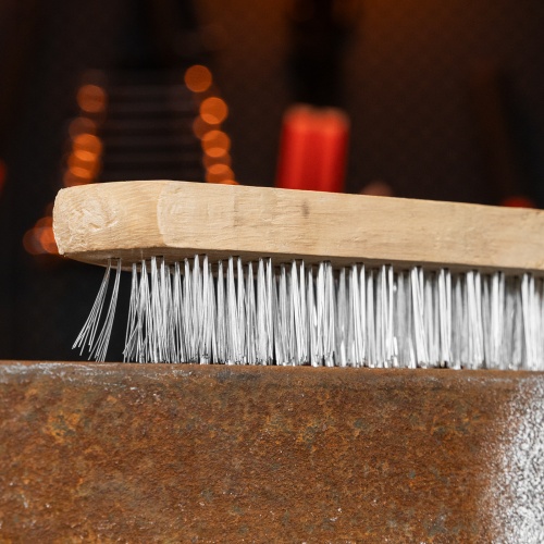 Щетка пятирядная металлическая с деревянной ручкой Sparta фото 11 Щетка пятирядная металлическая с деревянной ручкой Sparta фото 11