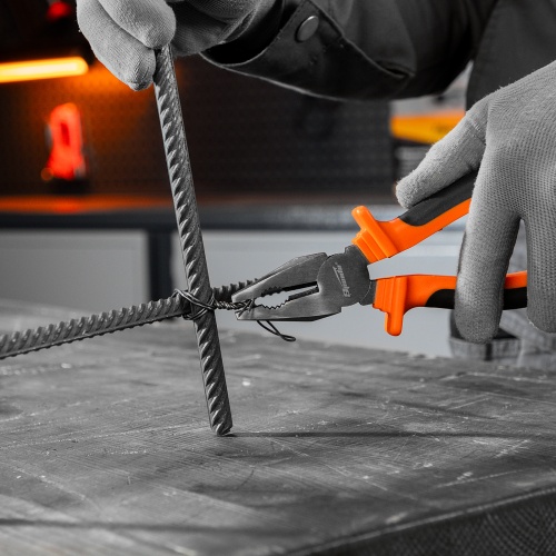 Плоскогубцы комбинированные Comfort, 200 мм, шлифованные, двухкомпонентные рукоятки Sparta фото 9