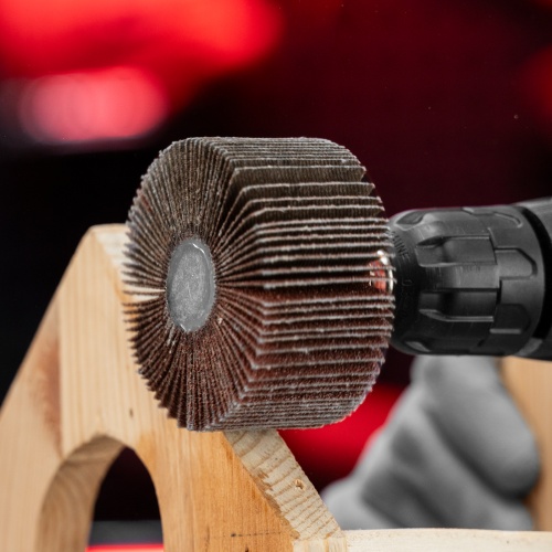 Круг лепестковый для дрели, 80 х 40 х 6 мм, P 80 Matrix фото 10