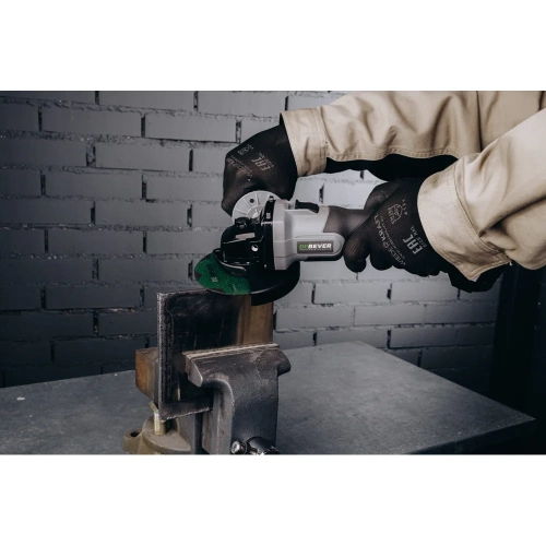 Угловая шлифмашина аккумуляторная Debever с бесщёточным двигателем, 125 мм, 20В, 3000 -10000 об/мин, 2,2 кг; в компл. АКБ 4,0 а/ч; з/у 2,0 а/ч DBE-9322BKIT фото 4 Угловая шлифмашина аккумуляторная Debever с бесщёточным двигателем, 125 мм, 20В, 3000 -10000 об/мин, 2,2 кг; в компл. АКБ 4,0 а/ч; з/у 2,0 а/ч DBE-9322BKIT фото 4