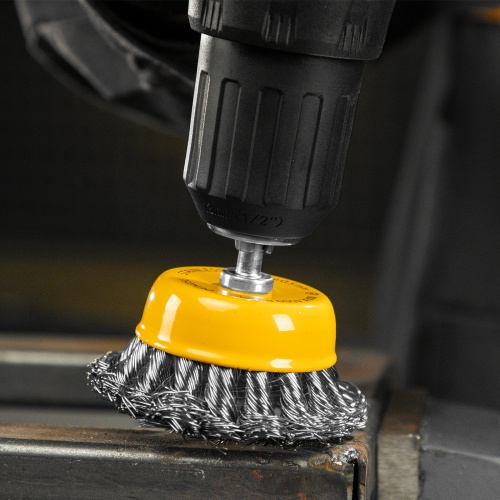 Щетка для дрели, 65 мм, Чашка, со шпилькой, нержавеющая крученая проволока Denzel фото 10