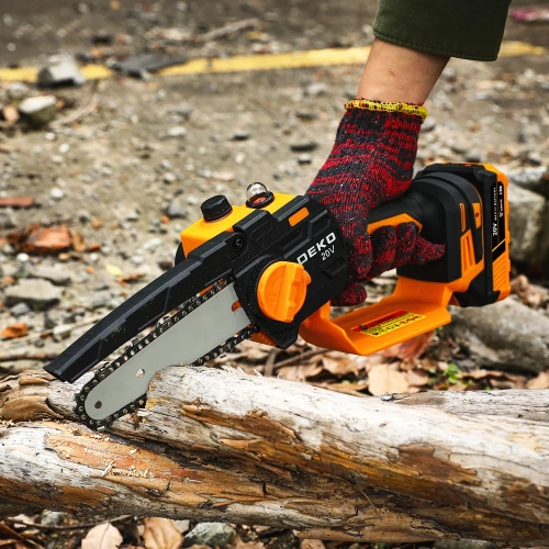 Пила цепная аккумуляторная DEKO DKCHS 20-6, 20В, 2x2.5Ач в кейсе 085-2014 фото 9