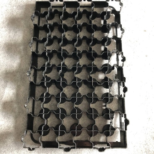 Решетка для газона черная 640X395X40 фото 3 Решетка для газона черная 640X395X40 фото 3