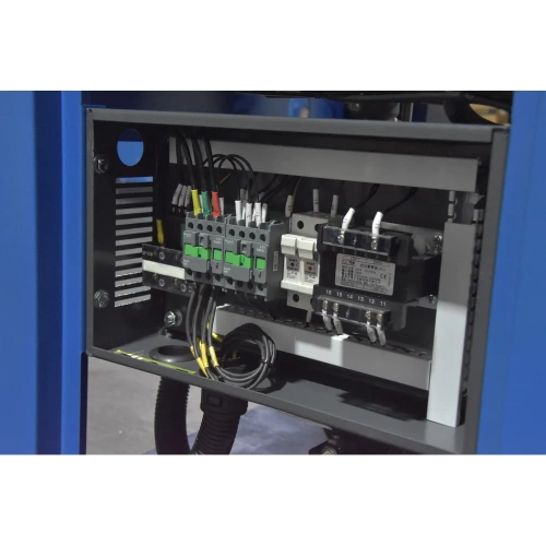 Винтовой электрический маслозаполненный компрессор KRAFTMACHINE KM5,5-8рВ (IP54, серия АС) KMMV0050800RC55JH фото 6 Винтовой электрический маслозаполненный компрессор KRAFTMACHINE KM5,5-8рВ (IP54, серия АС) KMMV0050800RC55JH фото 6