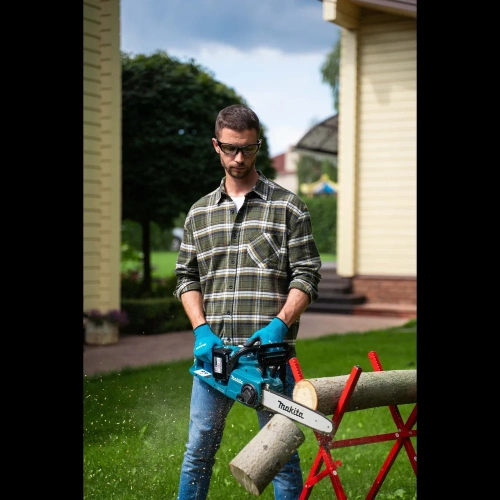 Аккумуляторная цепная пила Makita LXT DUC303Z фото 4 Аккумуляторная цепная пила Makita LXT DUC303Z фото 4