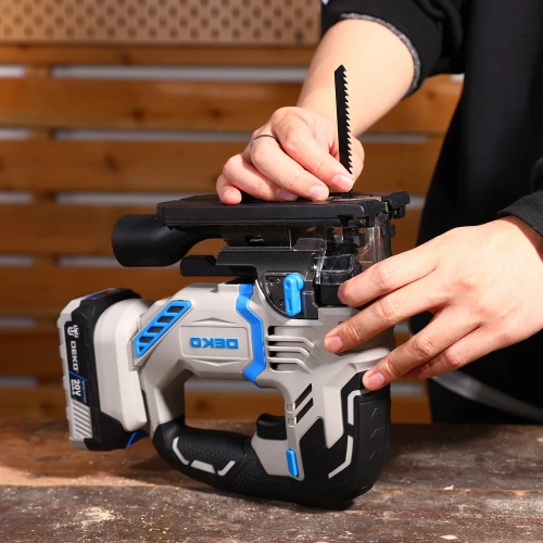 Аккумуляторный бесщеточный лобзик DEKO DKJS20V PRO, 20В, 1x3.0Ач 085-1328 фото 11 Аккумуляторный бесщеточный лобзик DEKO DKJS20V PRO, 20В, 1x3.0Ач 085-1328 фото 11