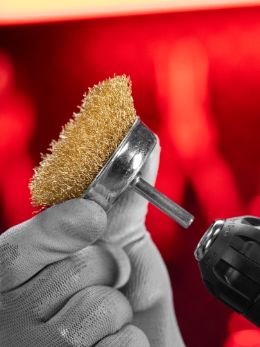 Щетка для дрели, 65 мм, "чашка" со шпилькой, латунированная витая проволока Matrix фото 7