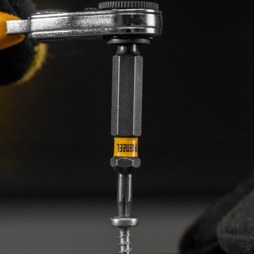 Бита TX 10х50, сталь S2, шестигранный профиль, 10 шт. Е 6,3 Denzel фото 9 Бита TX 10х50, сталь S2, шестигранный профиль, 10 шт. Е 6,3 Denzel фото 9