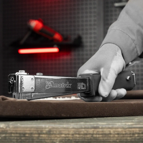 Усиленный степлер-молоток MATRIX MASTER 40911 фото 7