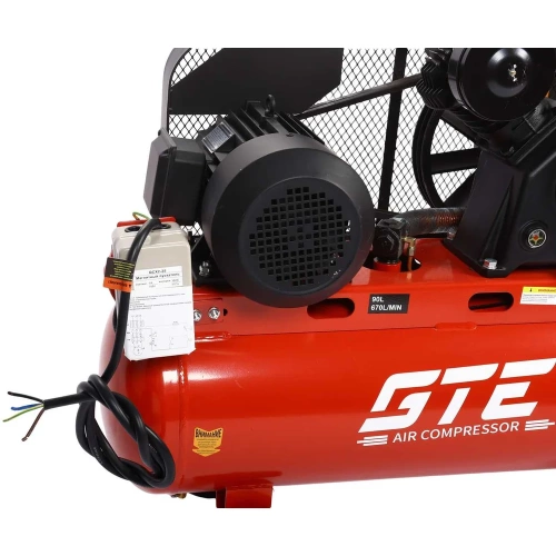 Компрессор поршневой с ременным приводом GTE 380В, ресив. 90л, 670л/мин. /1 GTE-MR4090670A фото 6 Компрессор поршневой с ременным приводом GTE 380В, ресив. 90л, 670л/мин. /1 GTE-MR4090670A фото 6