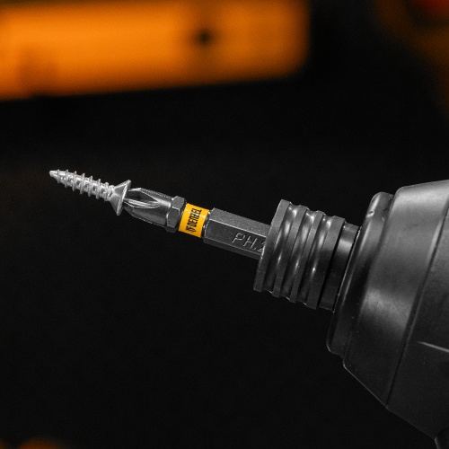 Бита PH2х50, сталь легированная S2, 10 шт., Е 6,3, шестигранный профиль, отрывная упаковка Denzel фото 7 Бита PH2х50, сталь легированная S2, 10 шт., Е 6,3, шестигранный профиль, отрывная упаковка Denzel фото 7