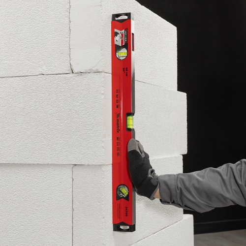 Уровень алюминиевый магнитный, 600 мм, фрезерованный, 3 глазка (1 зеркальный) усиленный Matrix фото 8