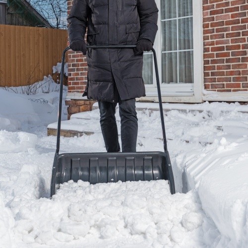 Движок для уборки снега пластиковый, 690х470х1420 мм, стальная рукоятка, Сибртех фото 9 Движок для уборки снега пластиковый, 690х470х1420 мм, стальная рукоятка, Сибртех фото 9